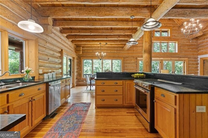 1355 White Road