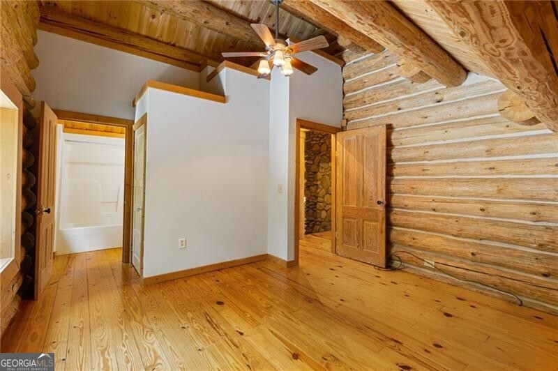 1355 White Road