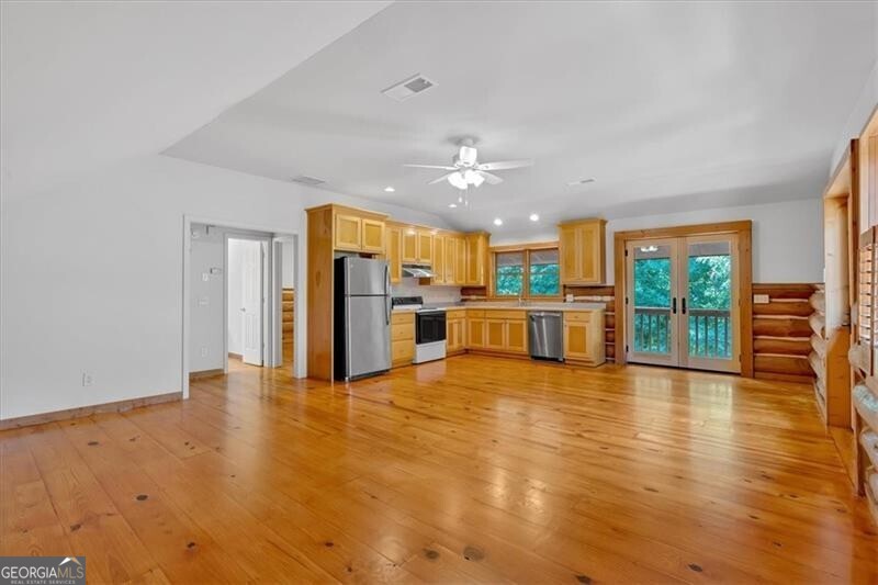 1355 White Road
