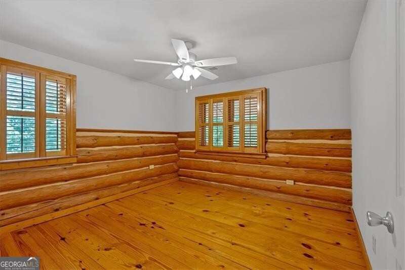 1355 White Road
