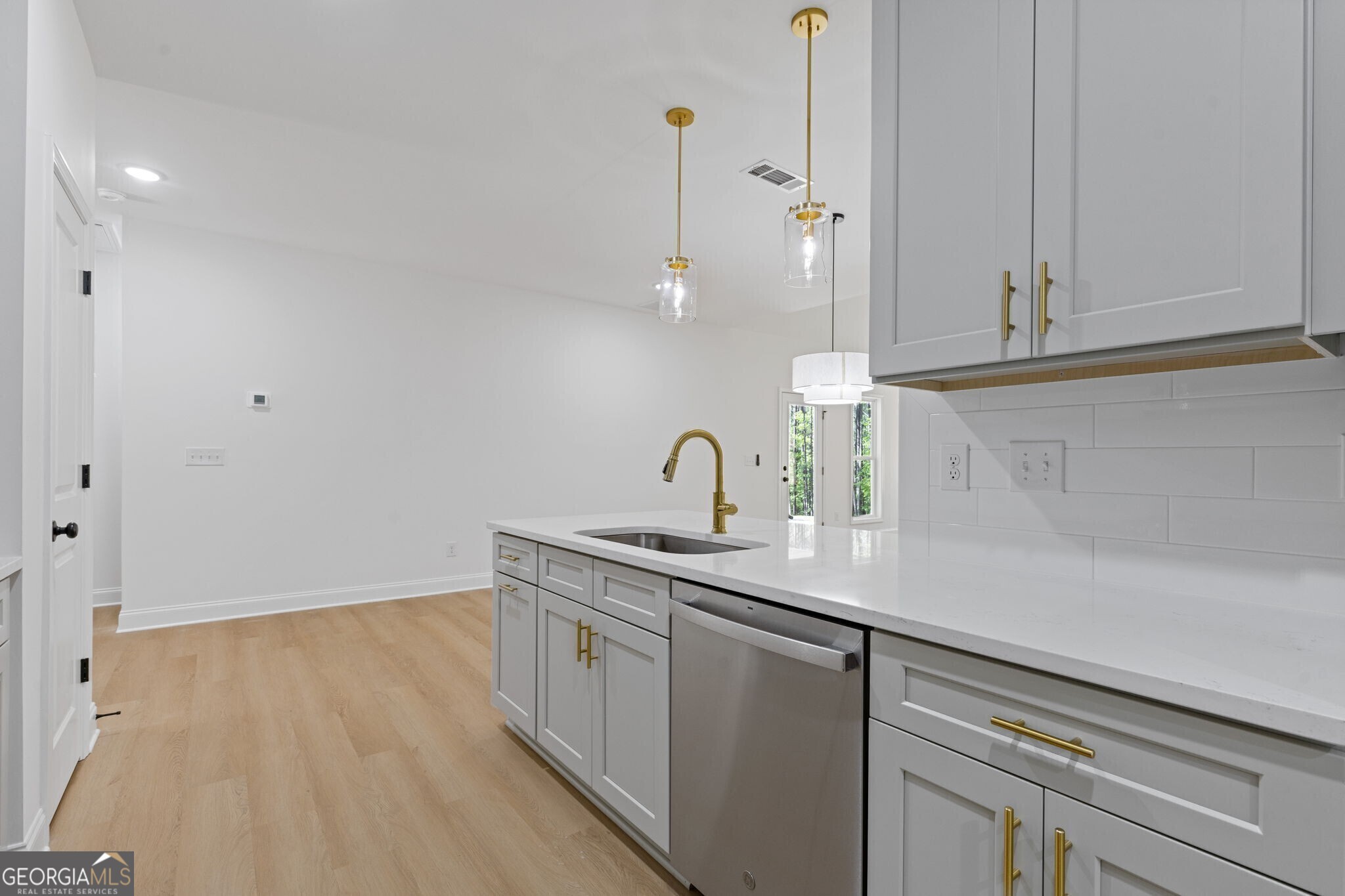 1408 Campbell Road