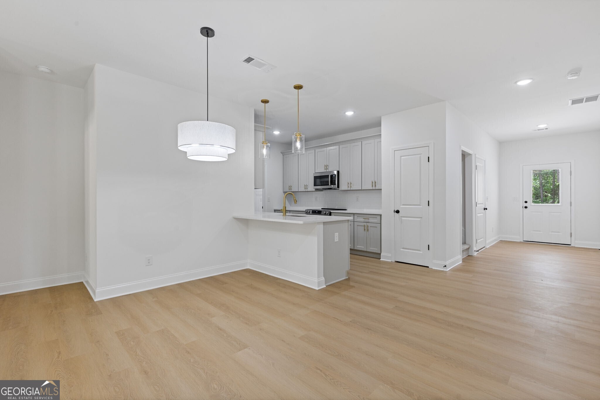 1408 Campbell Road