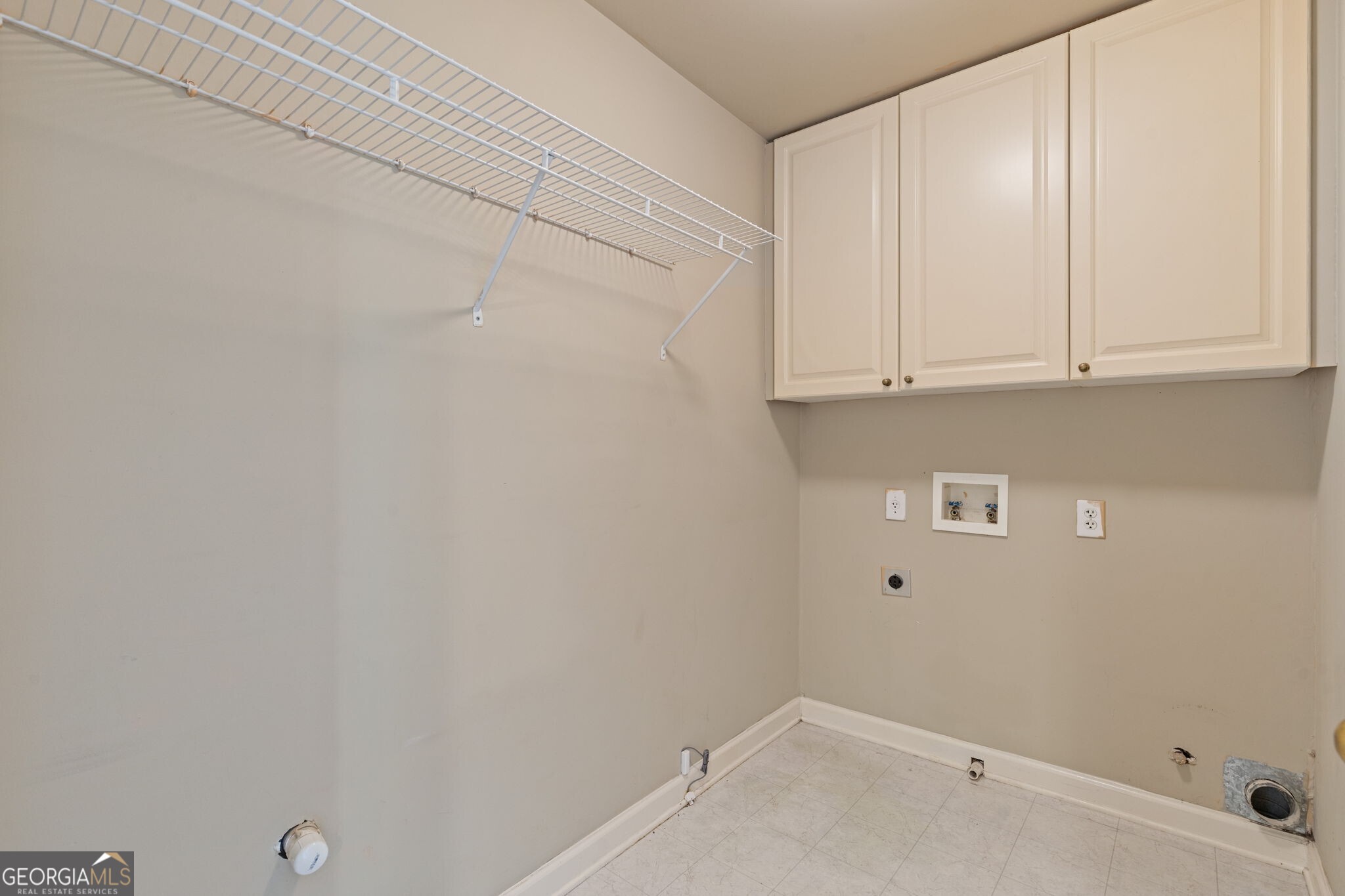 7465 Northampton Court