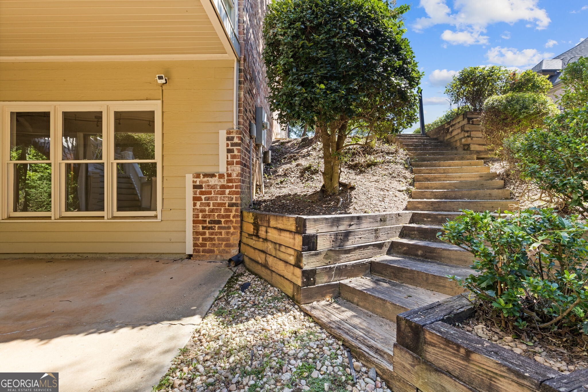 7465 Northampton Court