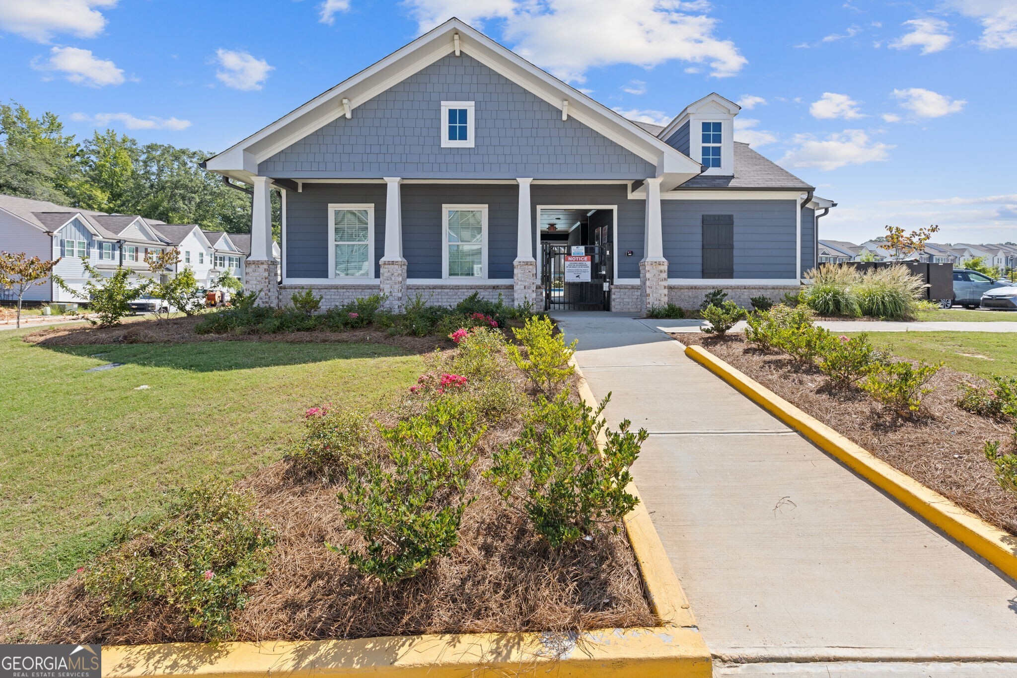 60 Huntley Trace