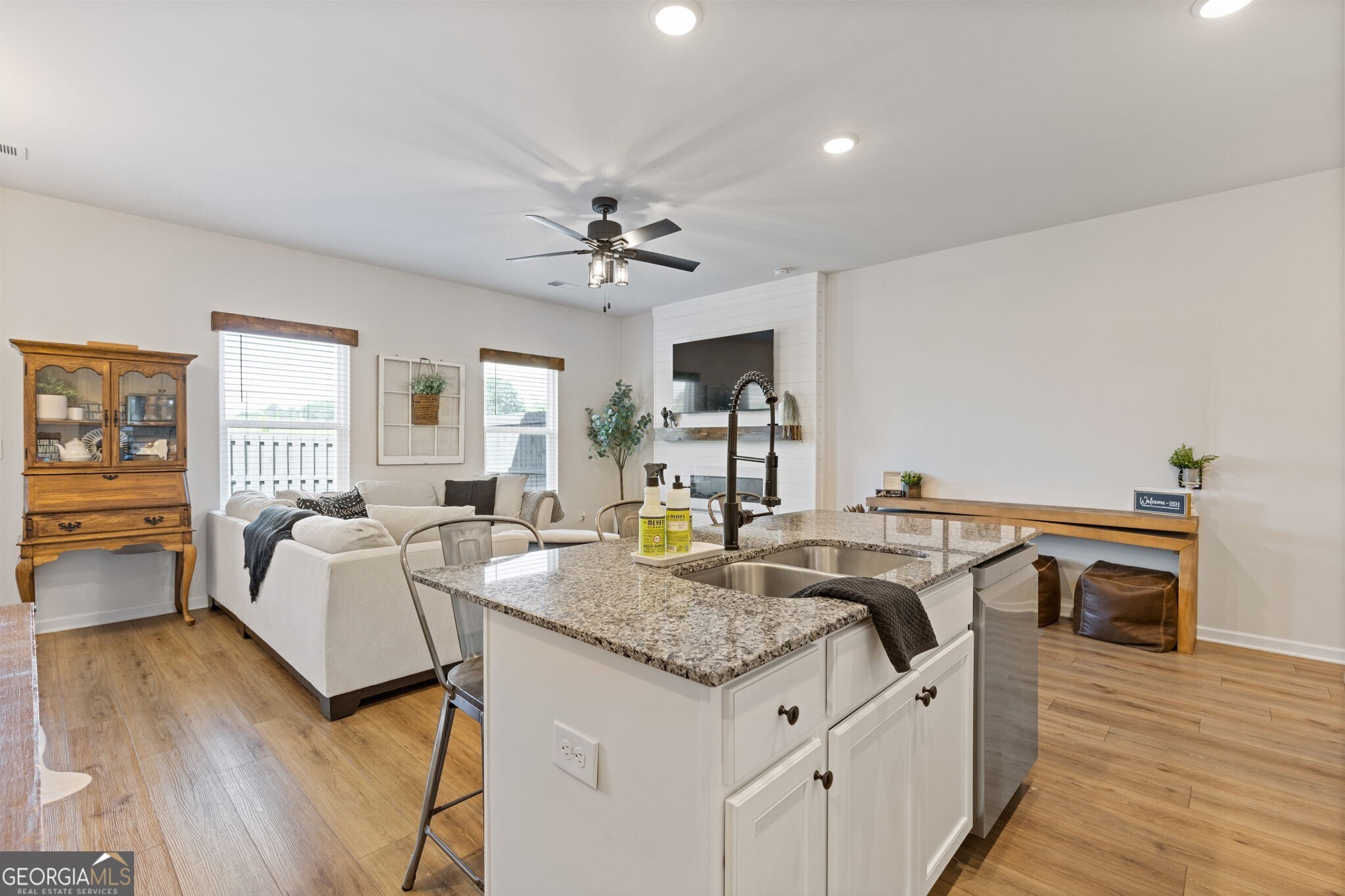 60 Huntley Trace