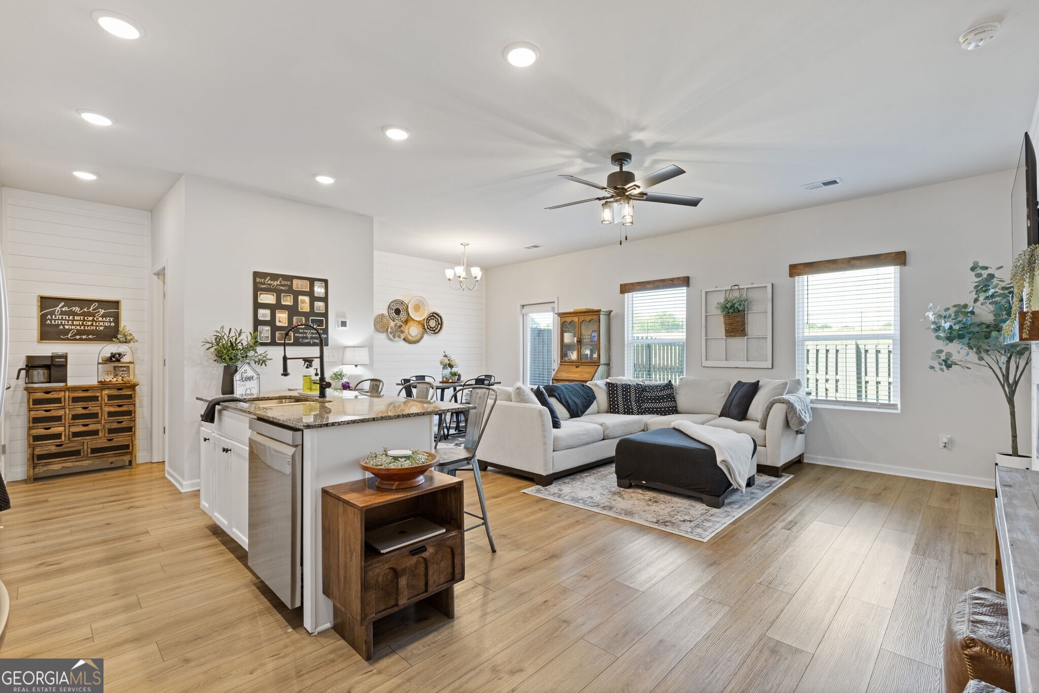 60 Huntley Trace