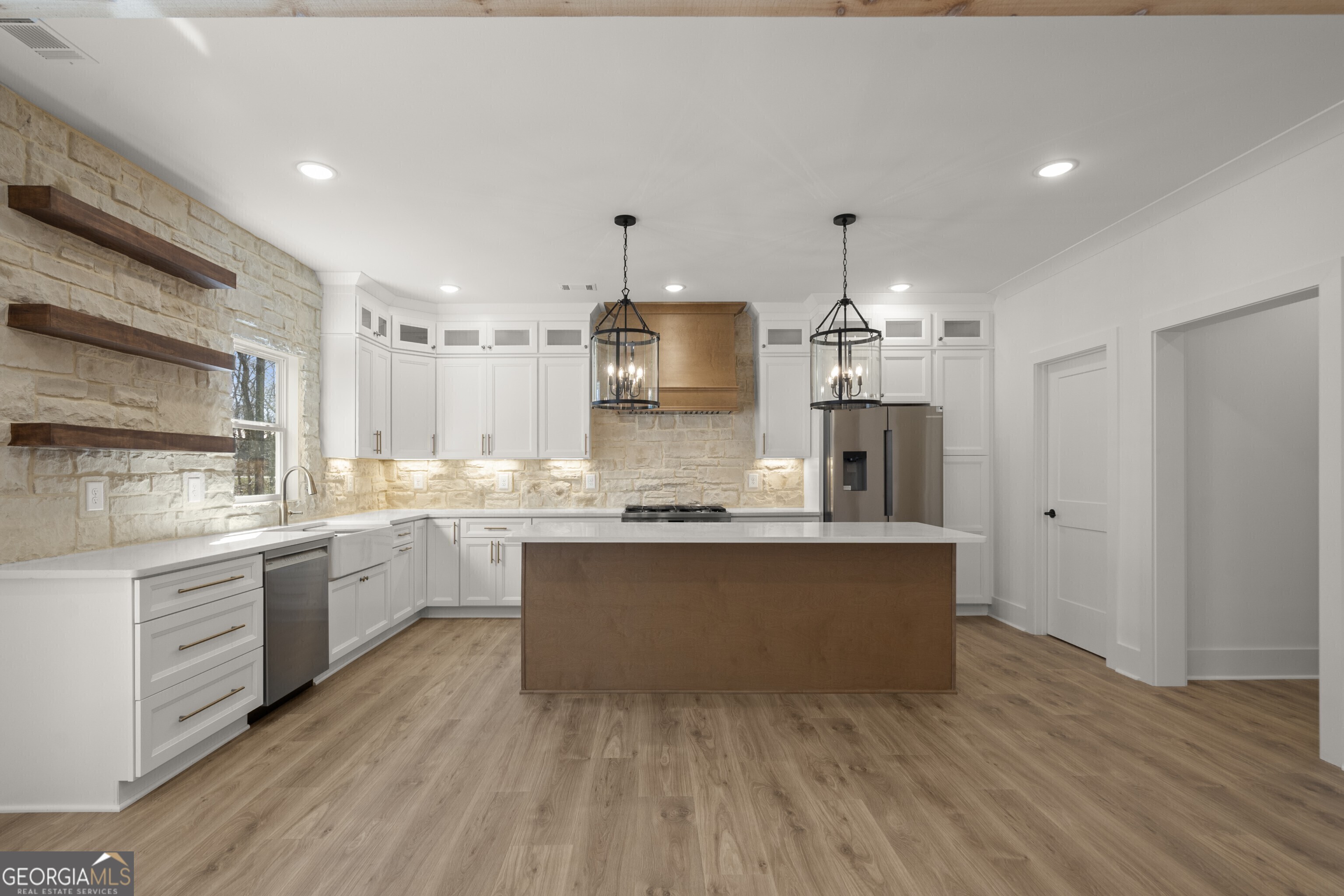 5129 Lee Road