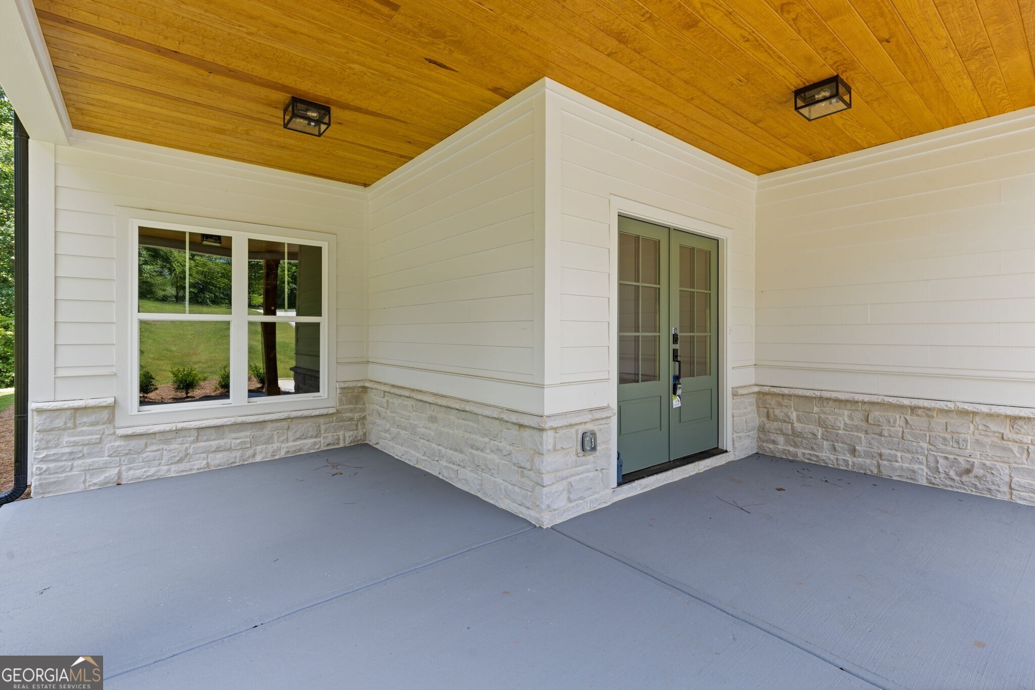 5129 Lee Road