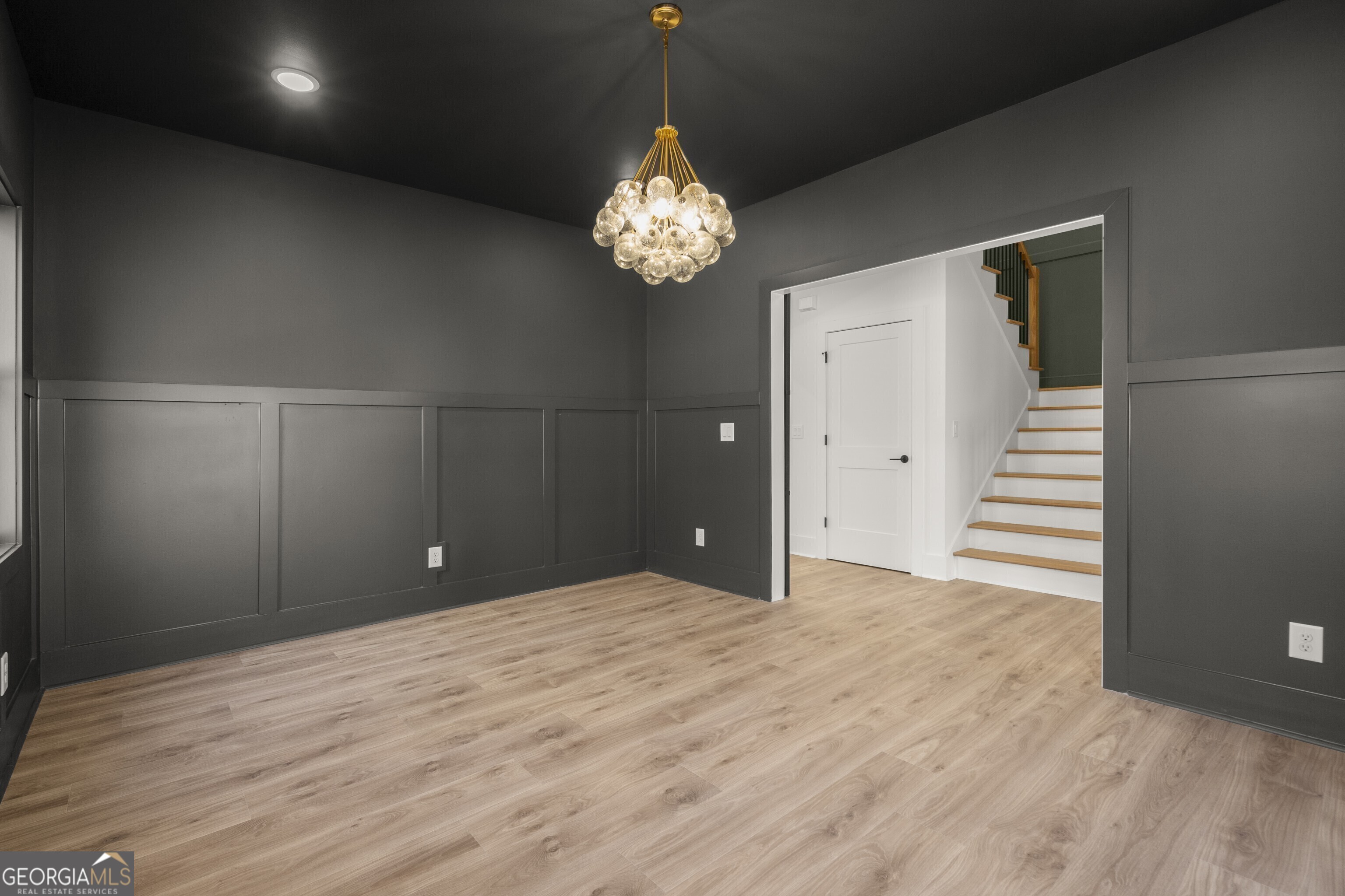 5129 Lee Road