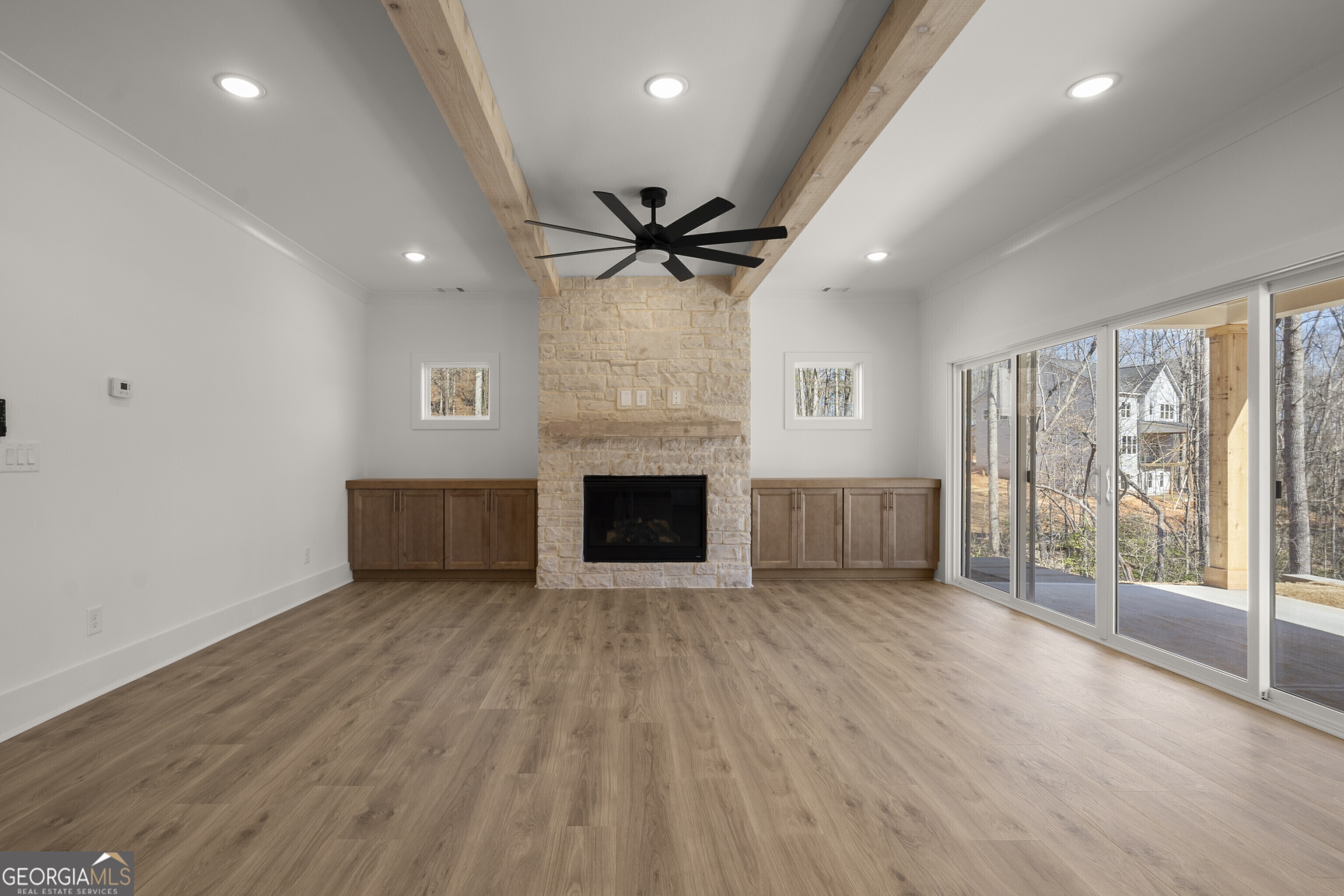 5129 Lee Road
