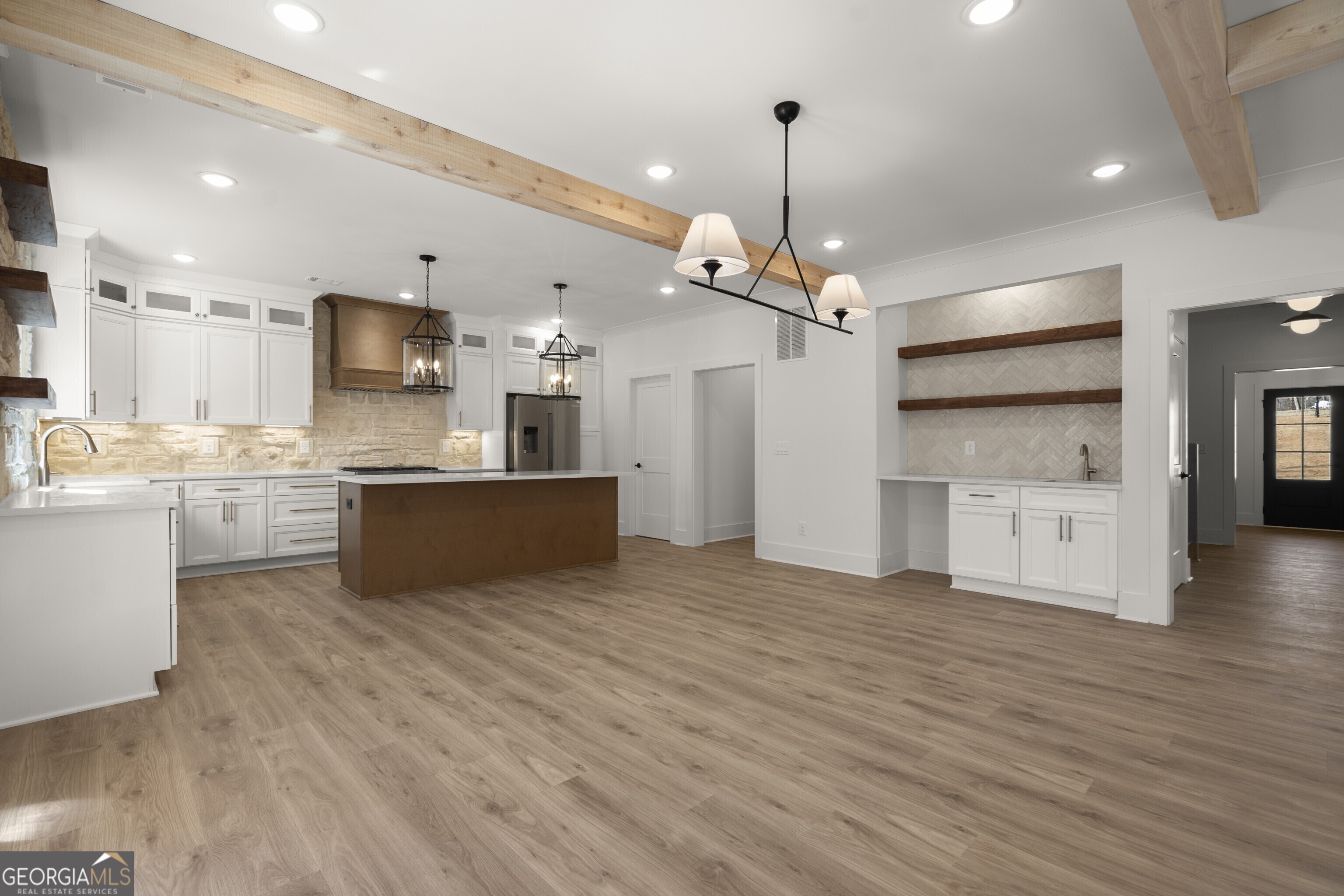 5129 Lee Road