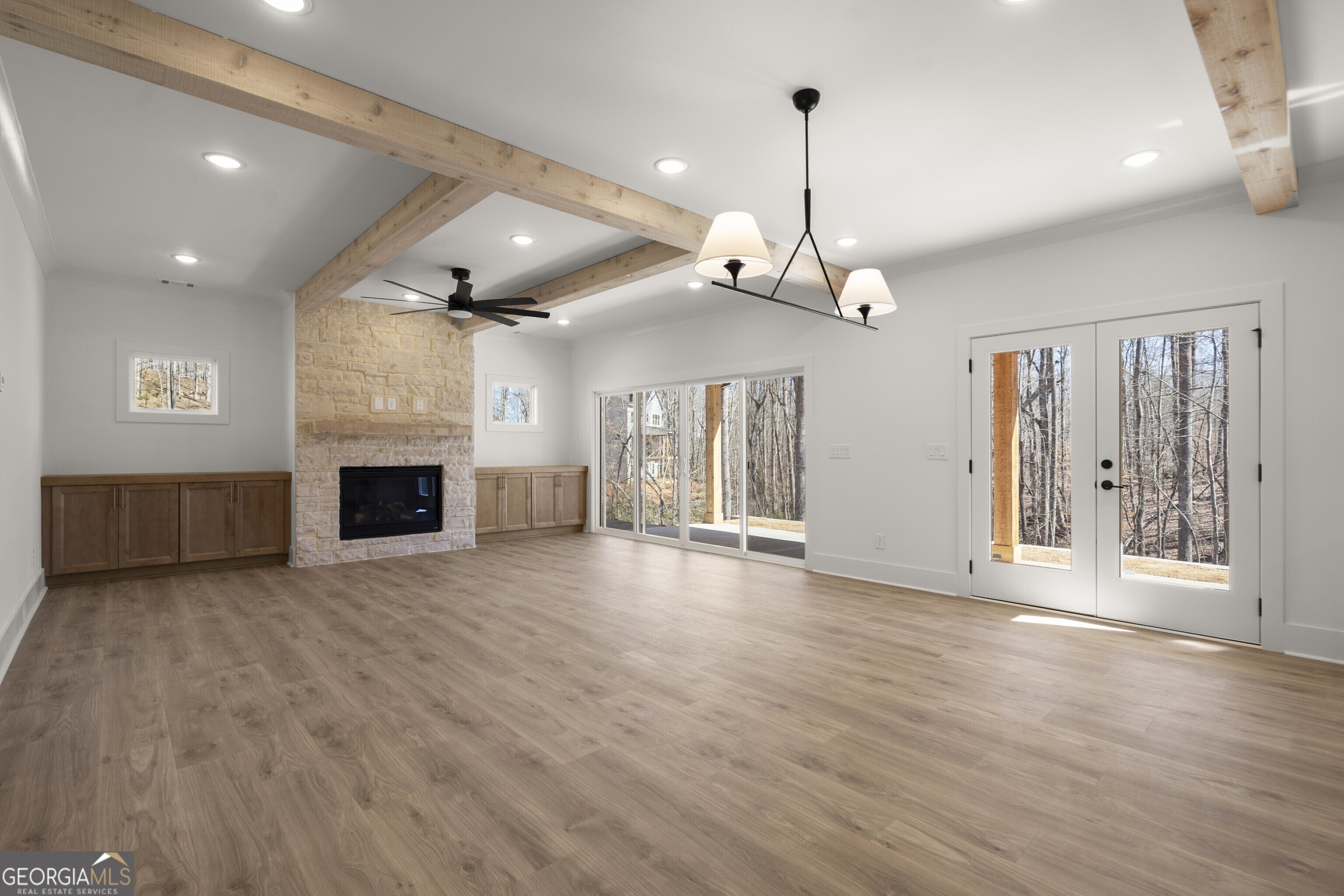 5129 Lee Road