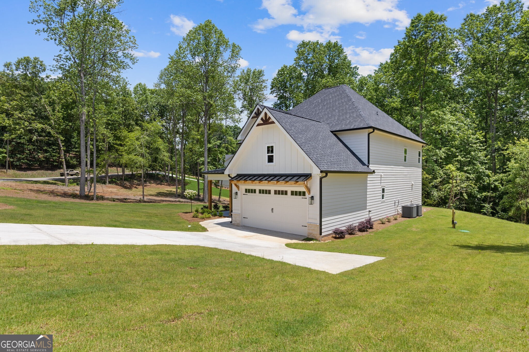 5129 Lee Road