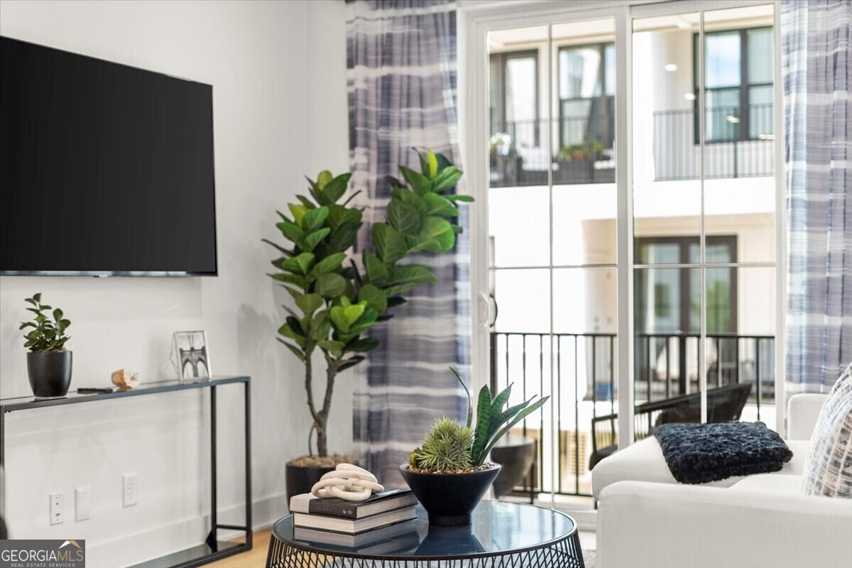 201 New Street # 101 Unit: 2203-101