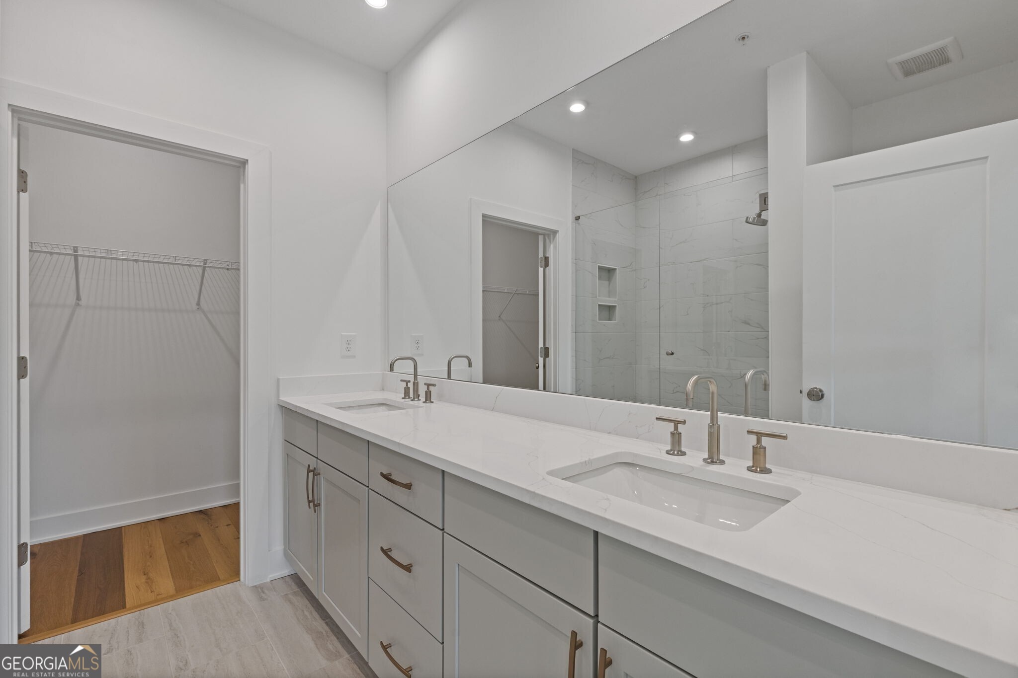 201 New Street # 105 Unit: 2304-105