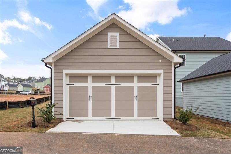 319 Summerville Lane