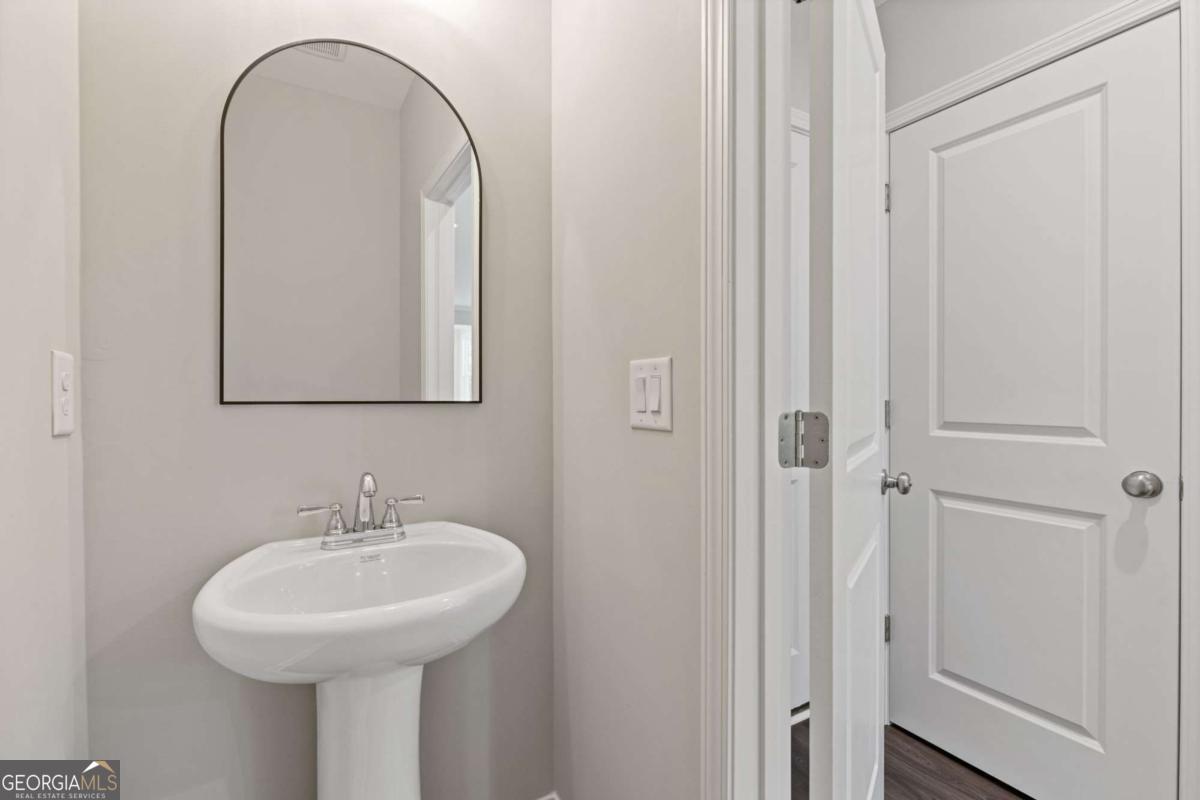 1944 William Glen Street