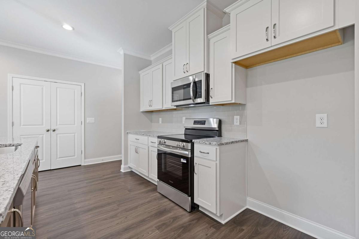 1944 William Glen Street