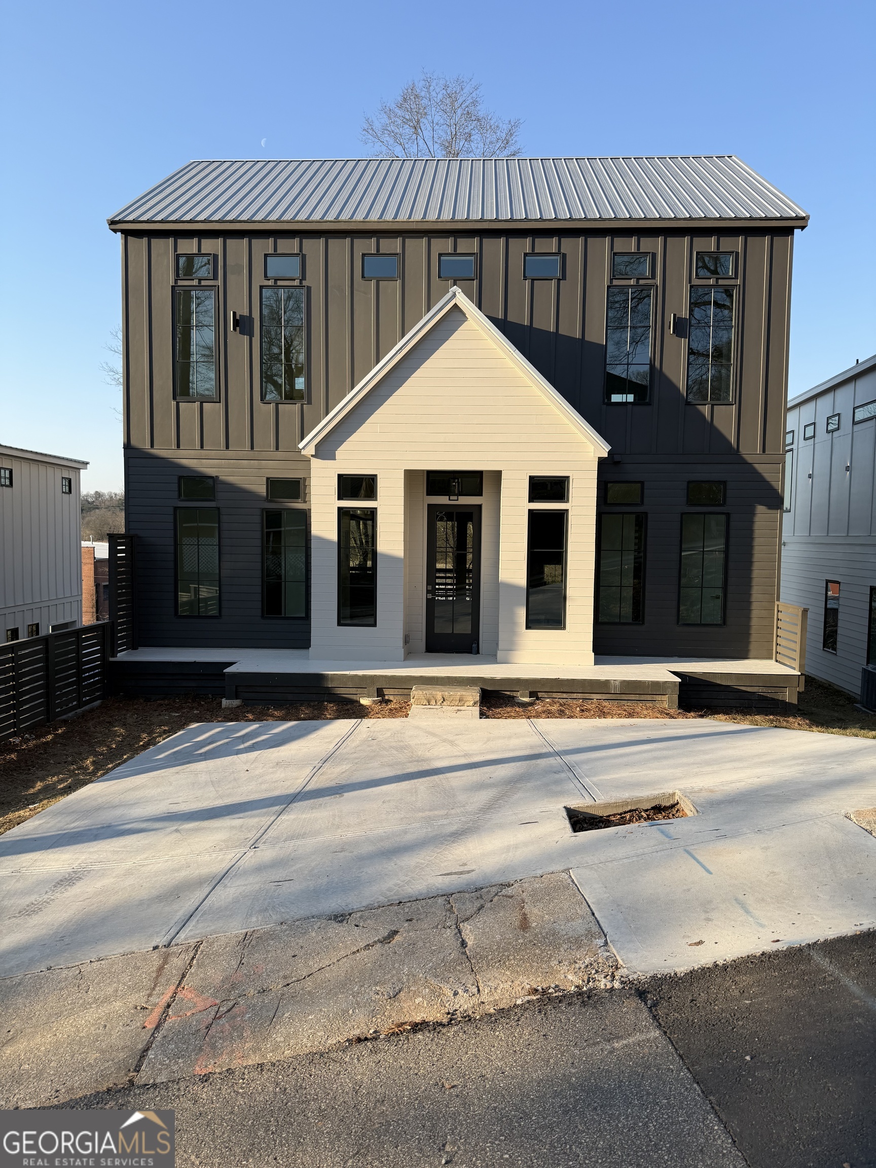 172 Railroad Street, Canton