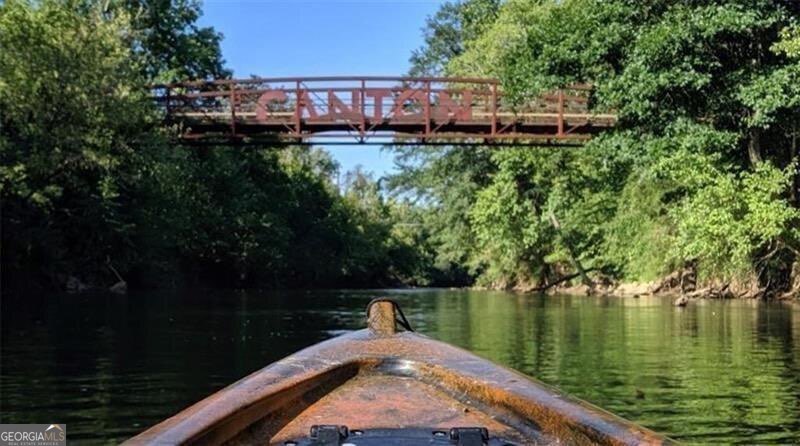 176 Railroad Street, Canton