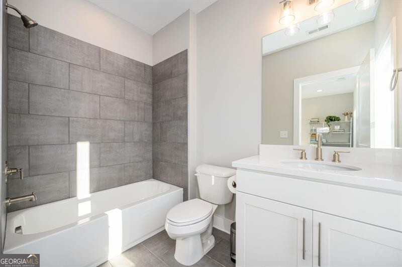 2003 Mahogony Lane NW