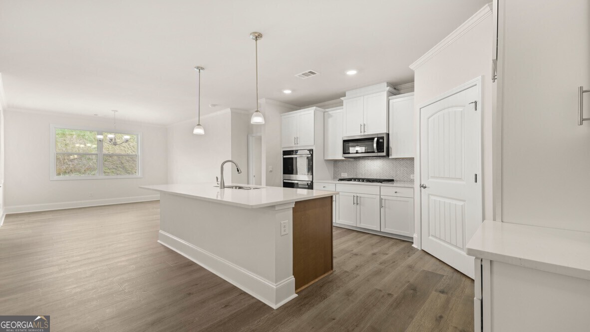 38 Lakeview Point