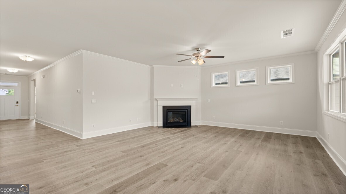 38 Lakeview Point