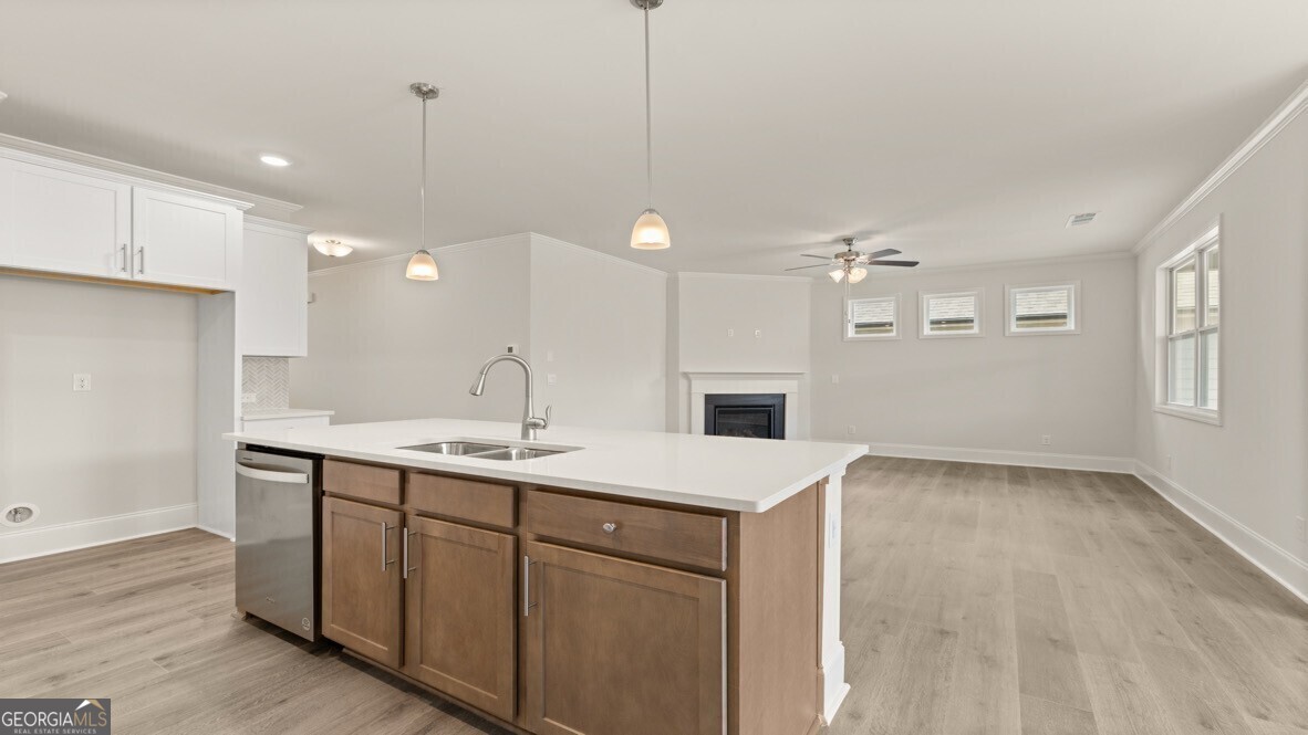 38 Lakeview Point