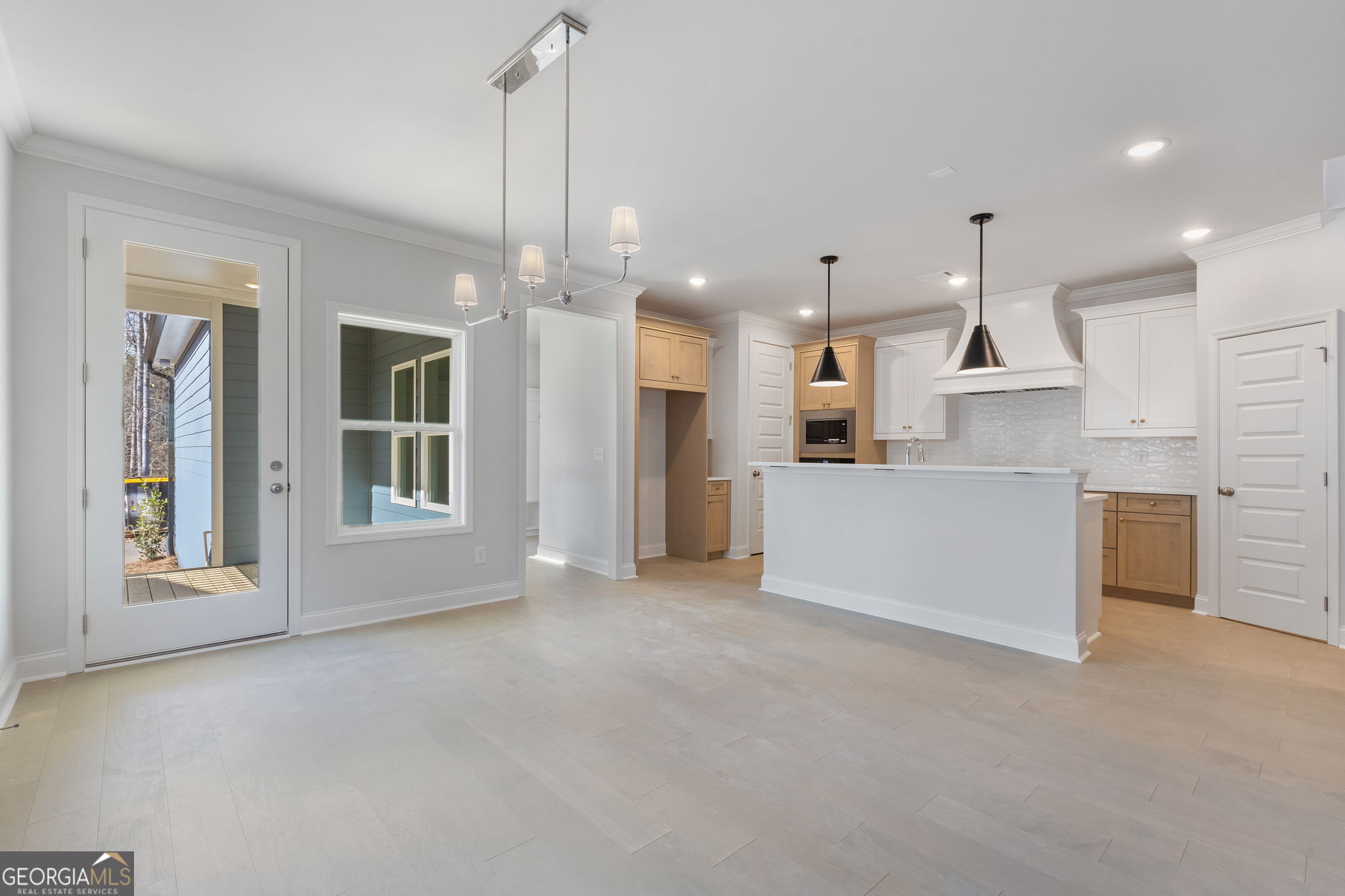 372 Summerville Lane