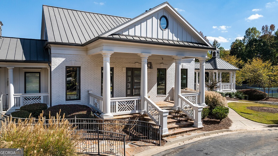 530 Hampton Terrace