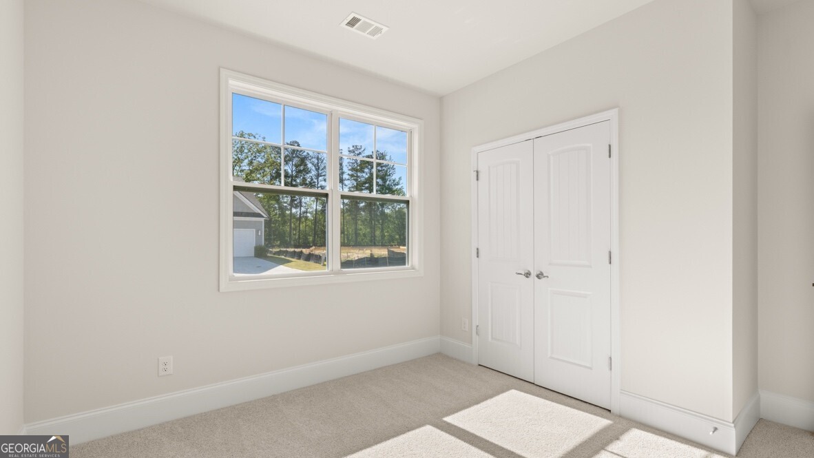 86 Lakeview Point