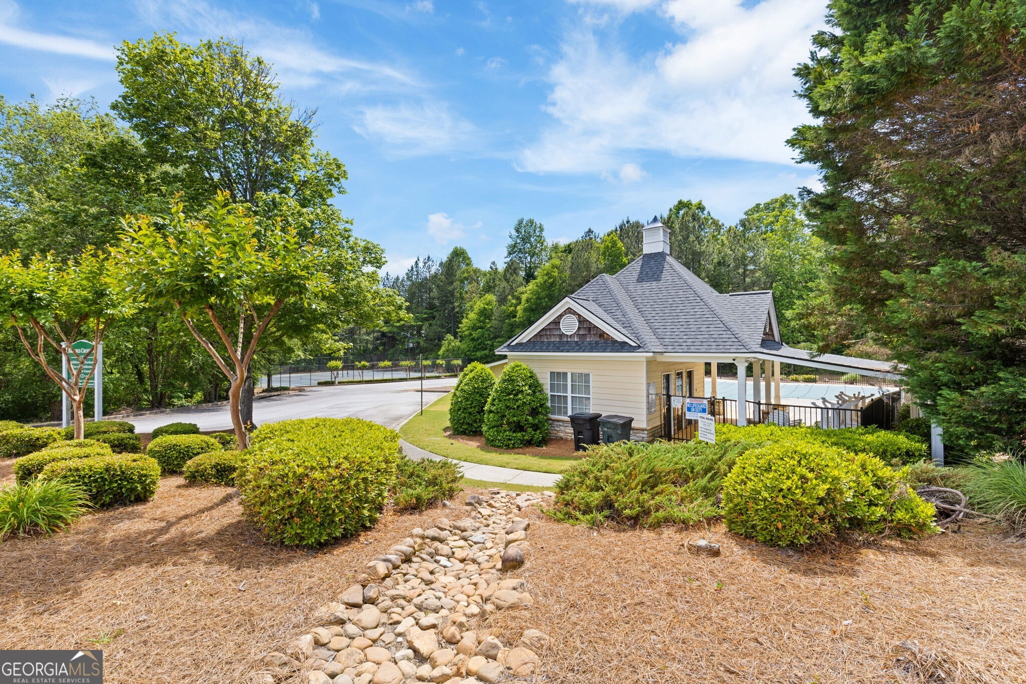 1570 Brooks Pointe Circle