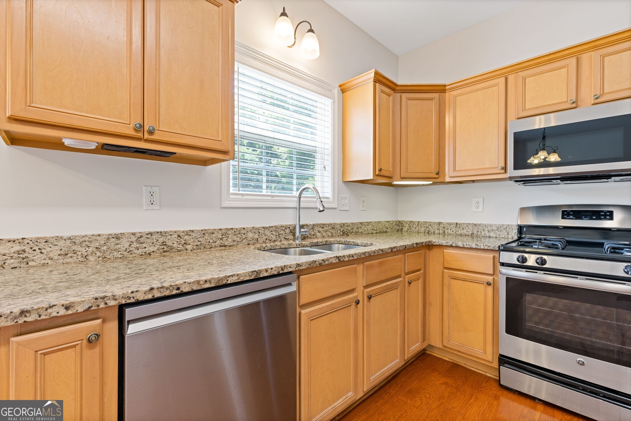 1570 Brooks Pointe Circle