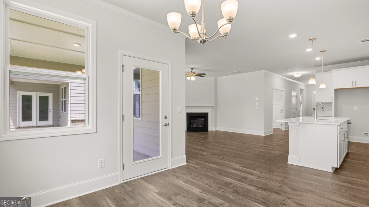 75 Lakeview Point