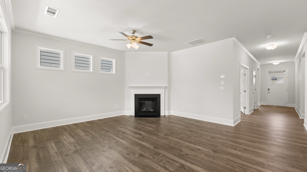 75 Lakeview Point