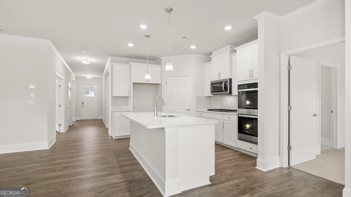 75 Lakeview Point