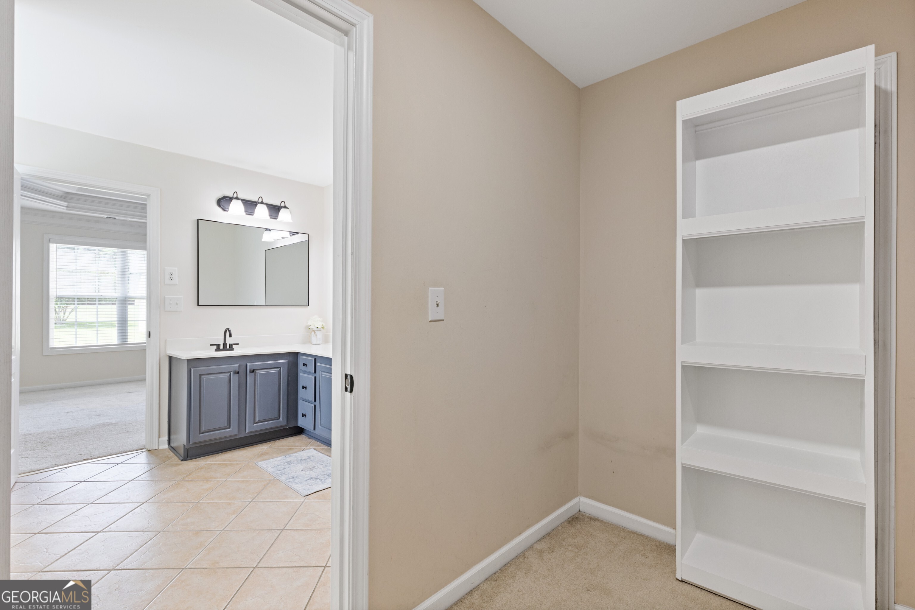 360 Finch Way