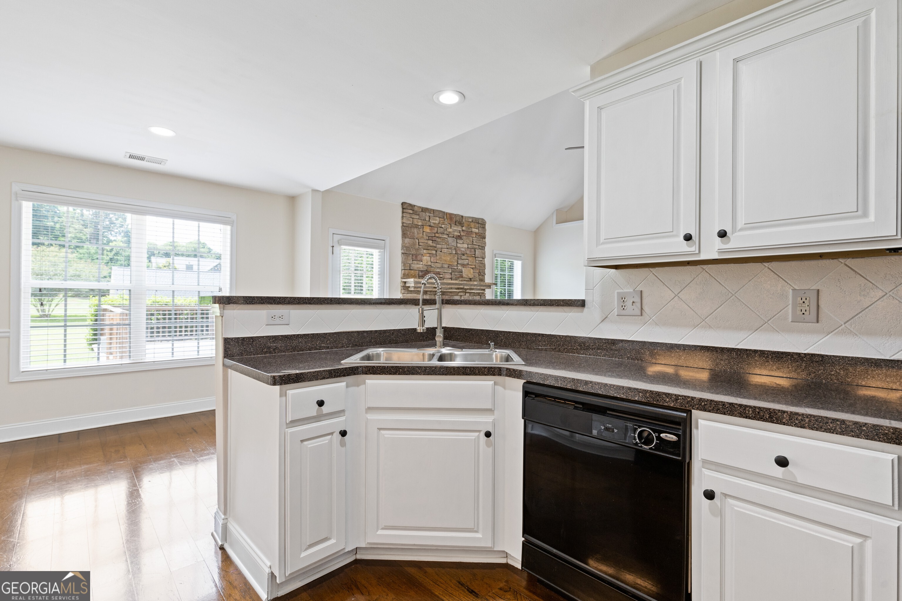 360 Finch Way