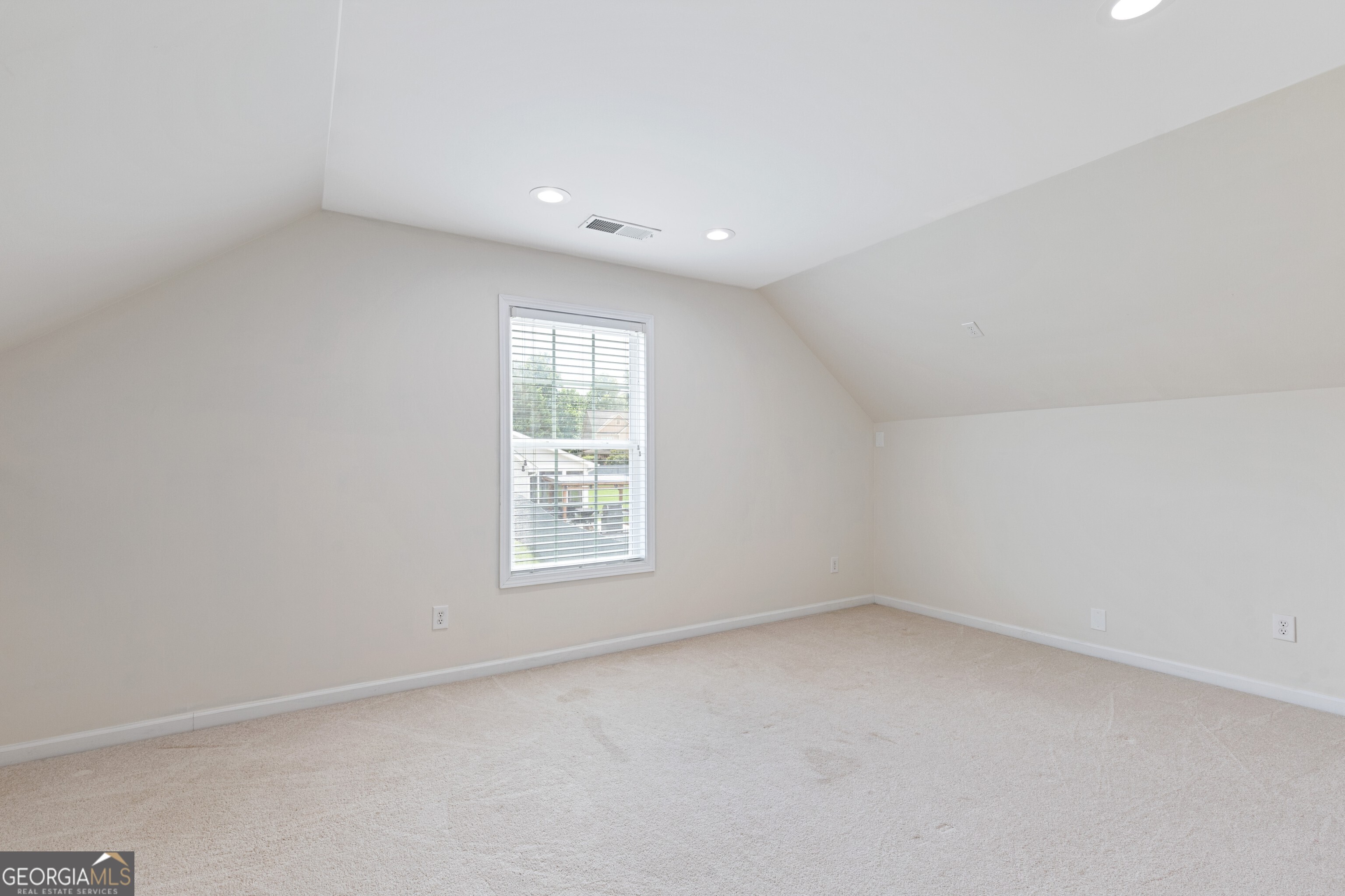 360 Finch Way