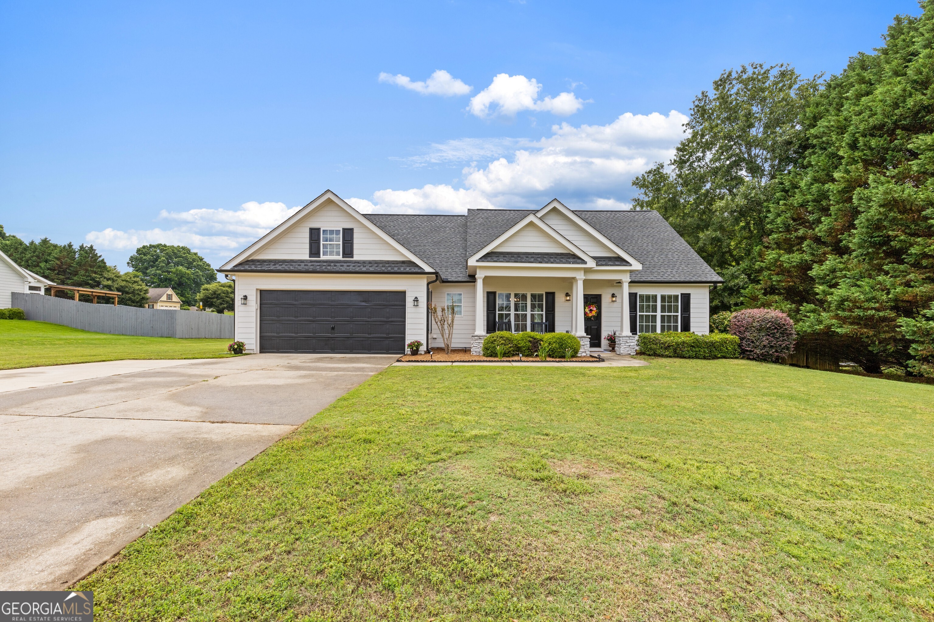 360 Finch Way