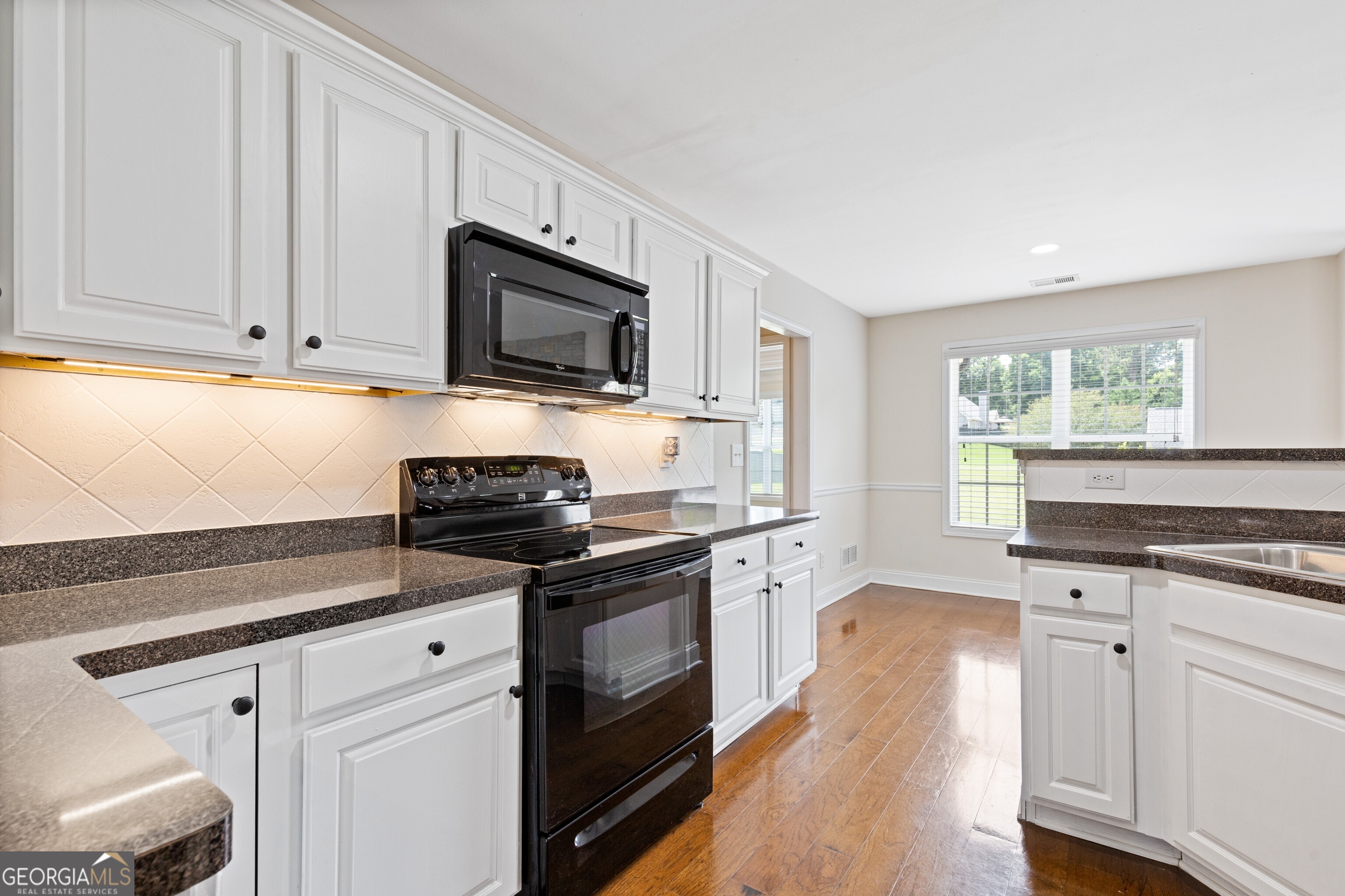 360 Finch Way
