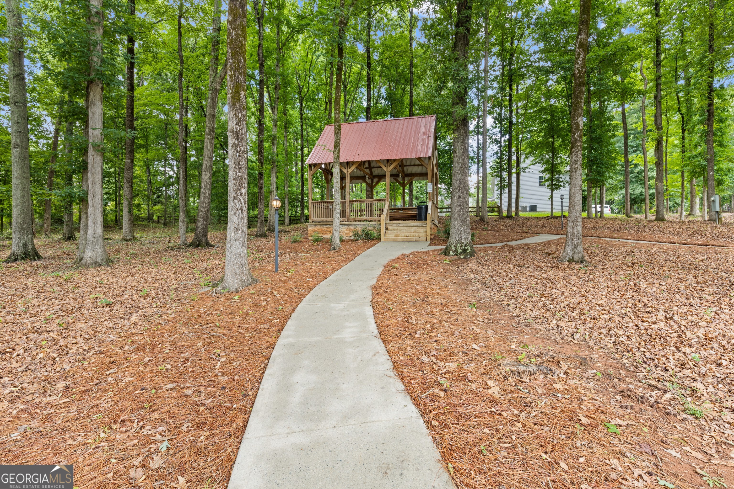 360 Finch Way