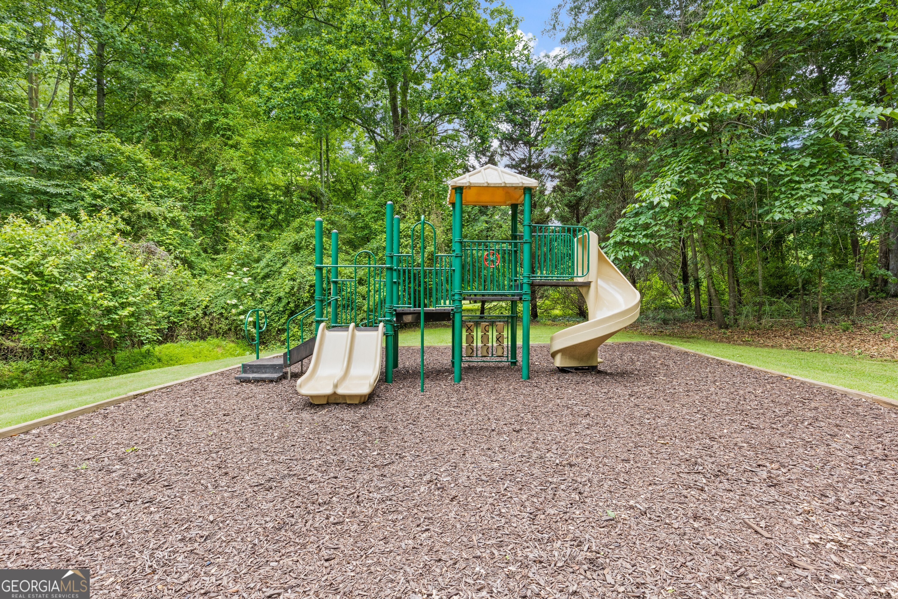 360 Finch Way