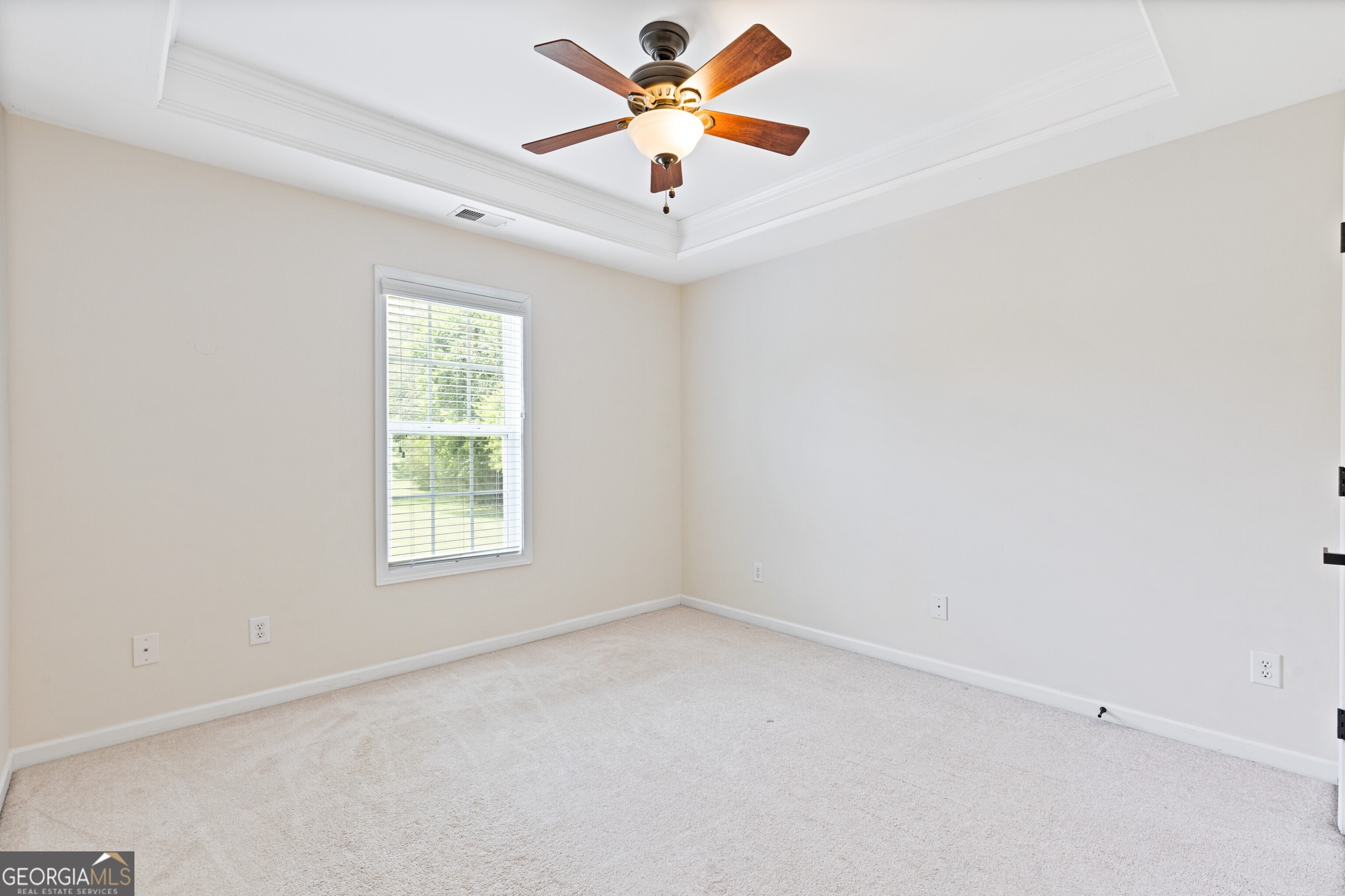 360 Finch Way