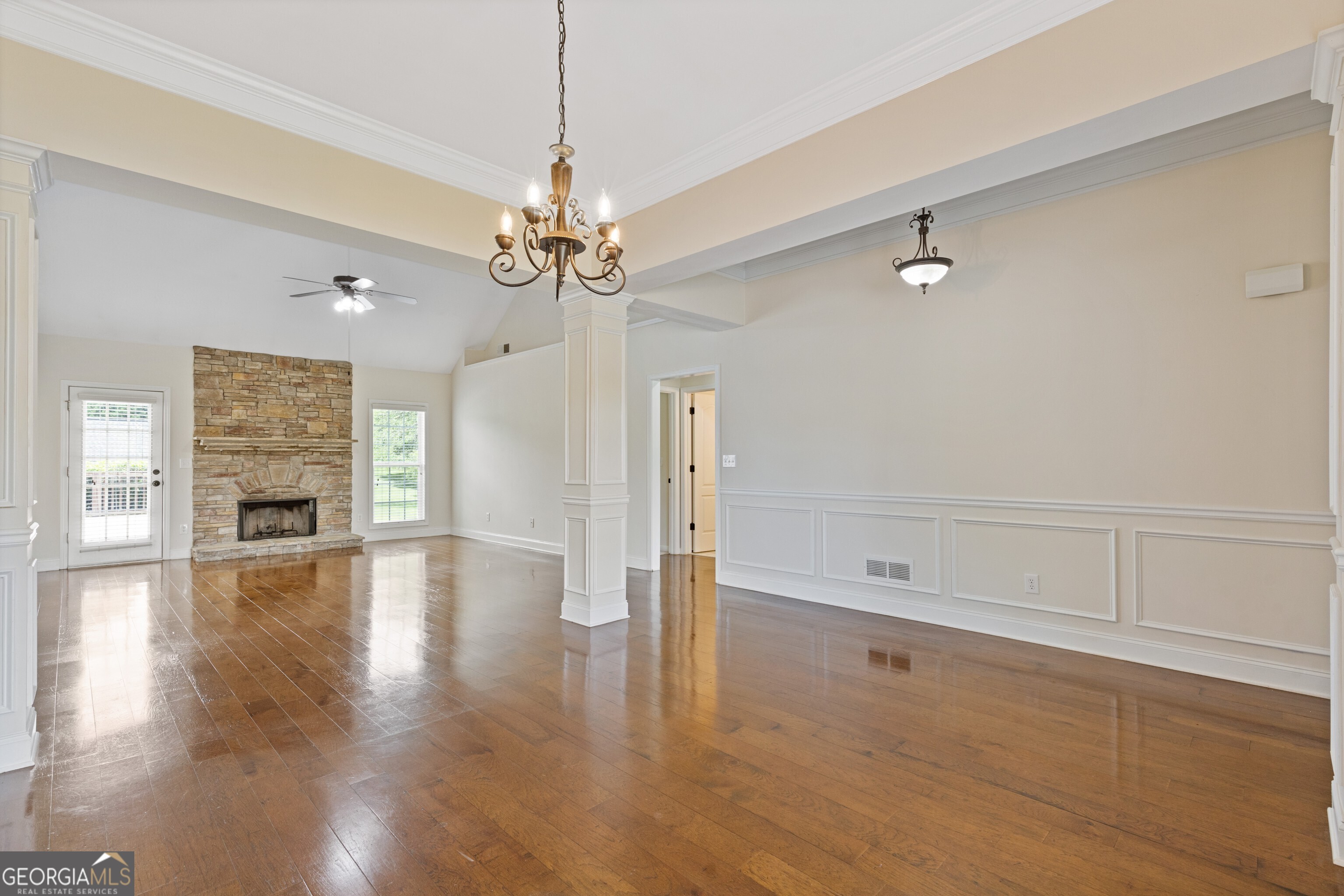 360 Finch Way