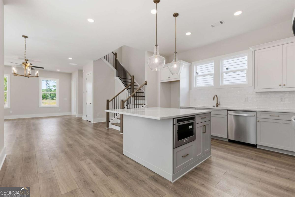 376 Summerville Lane