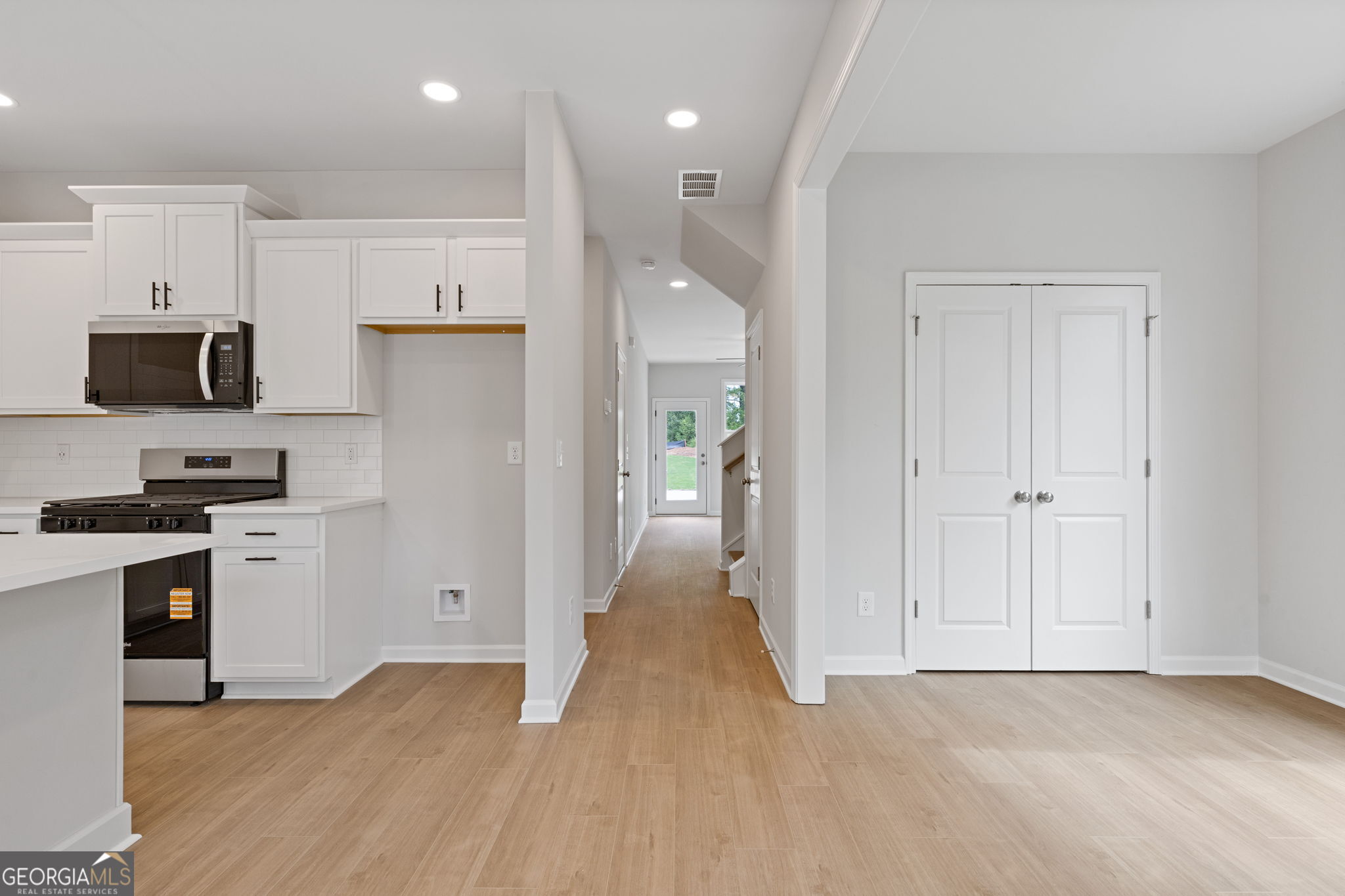 379 Summerville Lane # 12