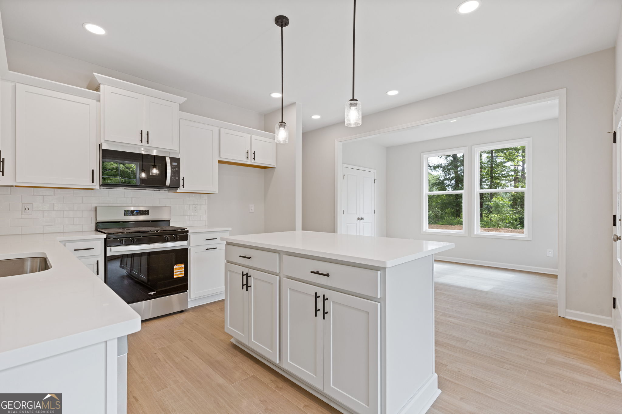 379 Summerville Lane # 12