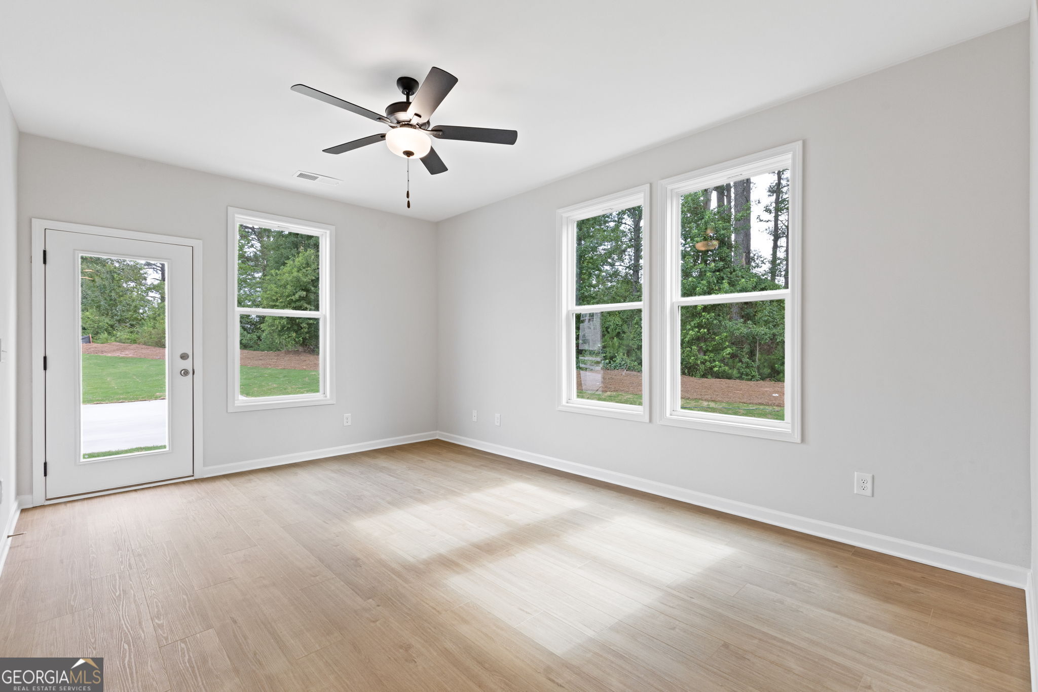 379 Summerville Lane # 12